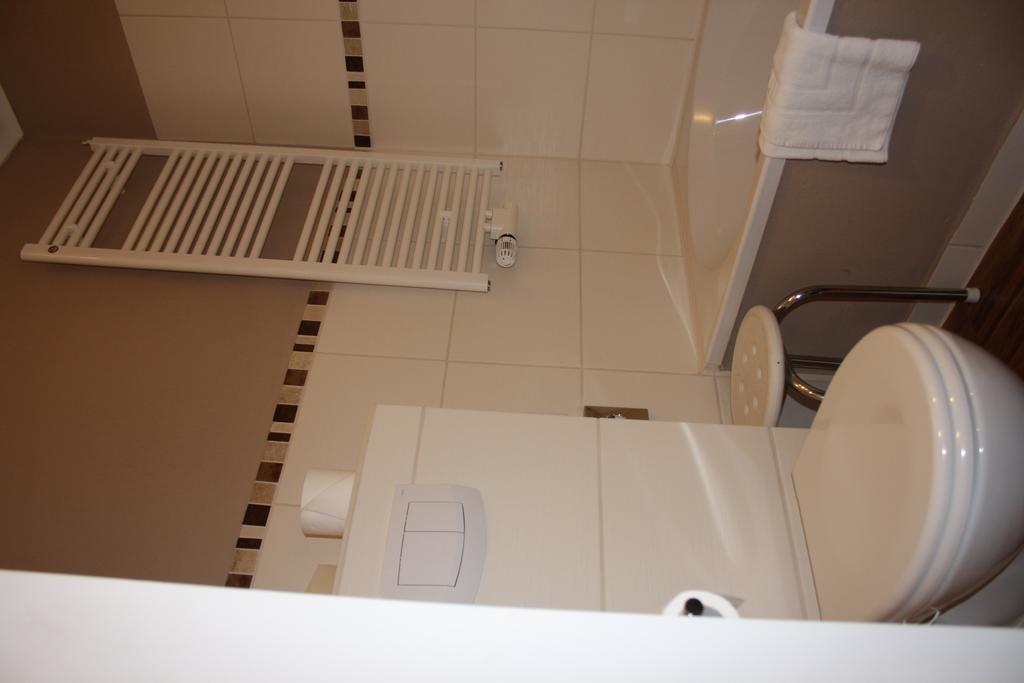Gasthof und Pension Zur Frischen Quelle Heigenbruecken Zimmer foto